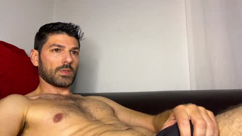 Snapshot of sexfriendch chatting on 01-30-25, 06:35 Lucenzo online show from 01-30-25, 06:35