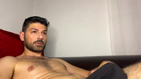 Snapshot of sexfriendch chatting on 02-18-25, 01:10 Lucenzo online show from 02-18-25, 01:10