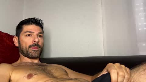 Snapshot of sexfriendch chatting on 11-22-25, 03:22 Lucenzo online show from 11-22-25, 03:22