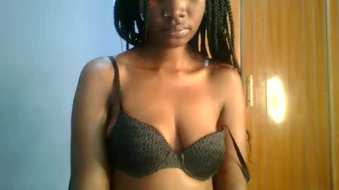 Snapshot of sexie_love chatting on 09-11-25, 04:56 Nancy online show from 09-11-25, 04:56