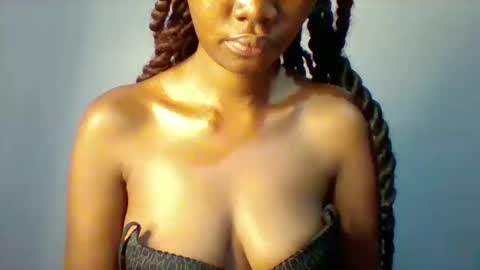 Snapshot of sexie_love chatting on 09-19-25, 09:15 Nancy online show from 09-19-25, 09:15
