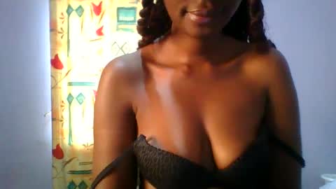 Snapshot of sexie_love chatting on 10-03-25, 06:21 Nancy online show from 10-03-25, 06:21