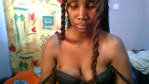 Snapshot of sexie_love chatting on 10-07-25, 02:25 Nancy online show from 10-07-25, 02:25