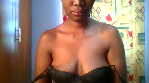 Snapshot of sexie_love chatting on 11-08-25, 04:34 Nancy online show from 11-08-25, 04:34