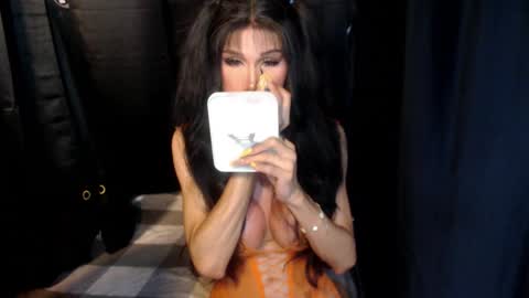 Snapshot of sexiest_asiants chatting on 02-25-26, 09:02 nicole online show from 02-25-26, 09:02