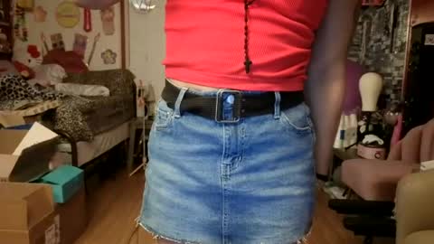 Snapshot of sexiwhiskey699 chatting on 06-15-26, 08:00 sexiwhiskey699 online show from 06-15-26, 08:00