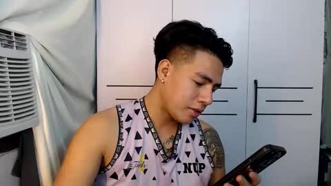 HI I AM JAMESPLEASE LET ME DO SOME HOT SHOWS FOR YOU HERE FOR MY  SCHOOL AND FOR MY FAMILY online show from 11-13-25, 04:06