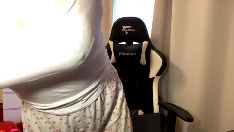 Snapshot of sexmoon11 chatting on 02-28-25, 12:09 My name is Mia whats yours online show from 02-28-25, 12:09