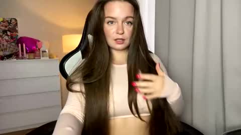 Snapshot of sexmoon11 chatting on 09-30-25, 09:14 My name is Mia whats yours online show from 09-30-25, 09:14