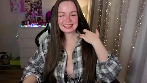 Snapshot of sexmoon11 chatting on 01-15-26, 06:55 My name is Mia whats yours online show from 01-15-26, 06:55