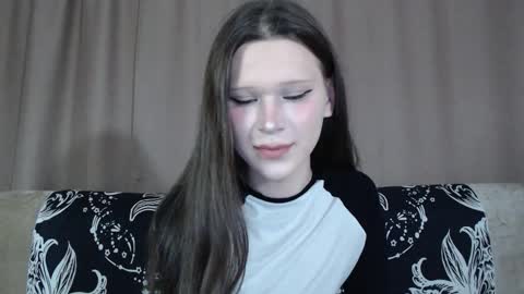 Snapshot of sexpired_princess chatting on 10-11-25, 09:30 Nextdoor Princess online show from 10-11-25, 09:30