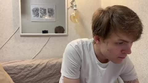 Jennis and OliverPvt is open online show from 04-24-26, 06:10