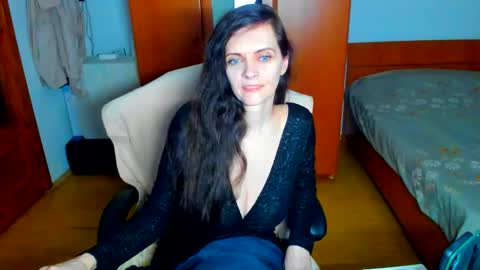 Snapshot of sexqueen1111 chatting on 05-28-26, 07:44 sexqueen1111 online show from 05-28-26, 07:44
