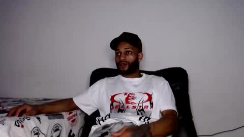 Snapshot of sexseason777 chatting on 06-07-26, 09:18 STIIV G online show from 06-07-26, 09:18