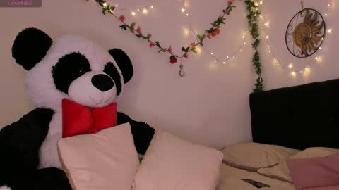 Snapshot of sextape_couple chatting on 09-15-25, 03:39 Ask me online show from 09-15-25, 03:39