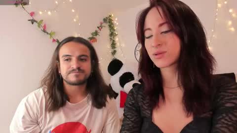 Snapshot of sextape_couple chatting on 10-01-25, 02:39 Ask me online show from 10-01-25, 02:39