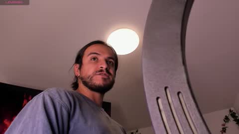 Snapshot of sextape_couple chatting on 01-13-26, 02:06 Ask me online show from 01-13-26, 02:06