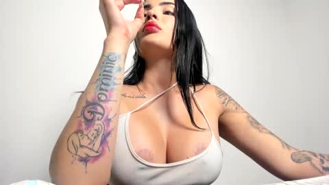 Snapshot of sexual_addiction chatting on 01-15-25, 01:56 SARA online show from 01-15-25, 01:56