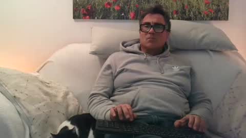 Snapshot of sexurbation chatting on 01-16-25, 07:20 Sexurbation online show from 01-16-25, 07:20