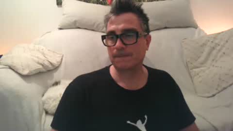 Snapshot of sexurbation chatting on 03-11-25, 08:42 Sexurbation online show from 03-11-25, 08:42