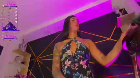 Snapshot of sexwildlatin chatting on 09-12-25, 01:55 Tifanny Benitez online show from 09-12-25, 01:55