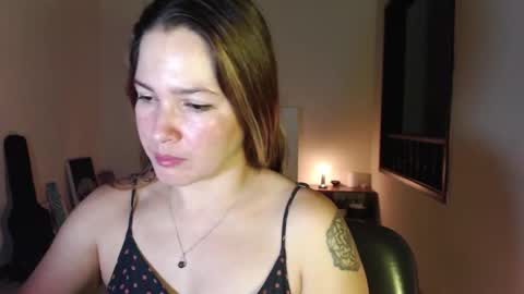 Snapshot of sexwwoman chatting on 12-16-24, 11:07 CHIARA online show from 12-16-24, 11:07