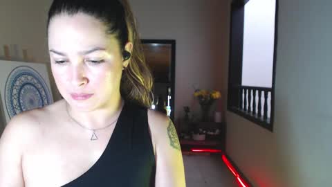 Snapshot of sexwwoman chatting on 03-07-25, 10:32 CHIARA online show from 03-07-25, 10:32
