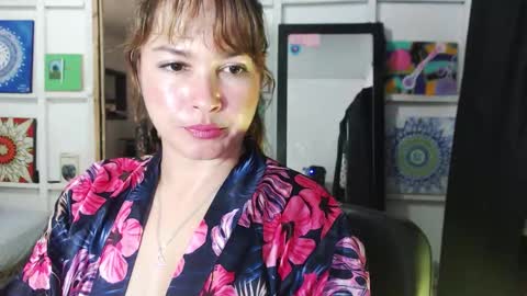 Snapshot of sexwwoman chatting on 09-27-25, 06:46 CHIARA online show from 09-27-25, 06:46