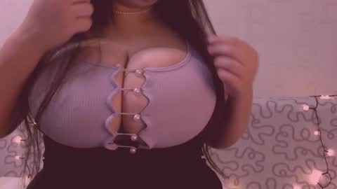 Julia online show from 10-03-25, 01:30