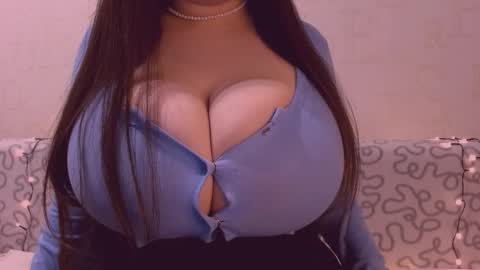 Julia online show from 11-09-25, 03:10