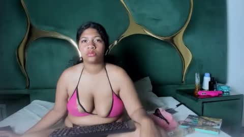 Snapshot of sexxtaty chatting on 05-05-26, 05:10 Sexxtaty online show from 05-05-26, 05:10
