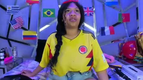 Snapshot of sexxtaty chatting on 06-18-26, 02:32 Sexxtaty online show from 06-18-26, 02:32