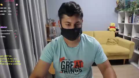 Snapshot of sexxxdickbig chatting on 07-11-26, 08:11 Tommy online show from 07-11-26, 08:11