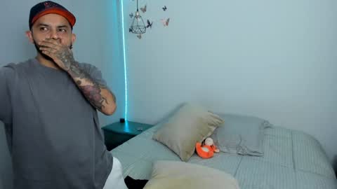 Snapshot of sexxxmaffia69 chatting on 01-20-25, 02:11 David y Sammy online show from 01-20-25, 02:11