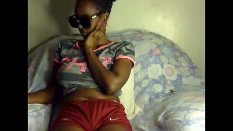 Snapshot of sexxy_boobiess chatting on 09-10-25, 06:57 Natural boobs online show from 09-10-25, 06:57