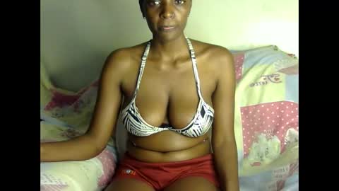 Snapshot of sexxy_boobiess chatting on 10-27-25, 06:28 Natural boobs online show from 10-27-25, 06:28