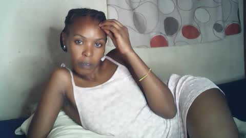 Snapshot of sexxy_curvy23 chatting on 01-05-26, 06:33 sexxy_curvy23 online show from 01-05-26, 06:33