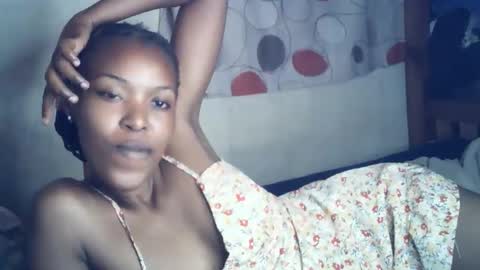 Snapshot of sexxy_curvy23 chatting on 01-15-26, 07:02 sexxy_curvy23 online show from 01-15-26, 07:02