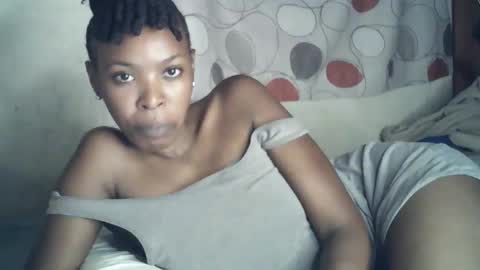 sexxy_curvy23 online show from 02-14-26, 05:26