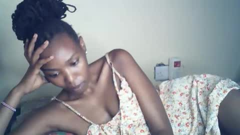 sexxy_curvy23 online show from 05-04-26, 03:57