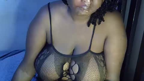 Snapshot of sexxy_mish chatting on 10-07-25, 04:20 sexxy_mish online show from 10-07-25, 04:20