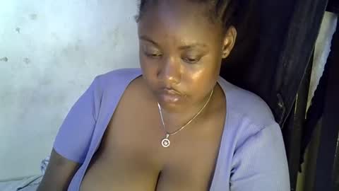 Snapshot of sexxy_mish chatting on 10-13-25, 01:44 sexxy_mish online show from 10-13-25, 01:44