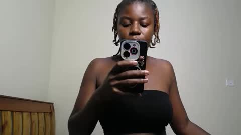 Snapshot of sexxybadie chatting on 02-19-26, 12:12 Sexxy babe online show from 02-19-26, 12:12