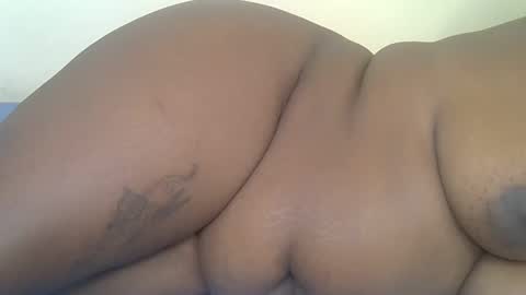 Snapshot of sexxydripy chatting on 02-23-26, 02:47 sly online show from 02-23-26, 02:47