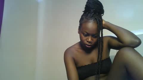 Snapshot of sexxyivy chatting on 02-27-25, 01:38 ivy online show from 02-27-25, 01:38