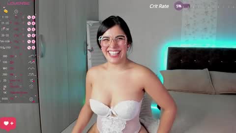 Snapshot of sexy_3512 chatting on 02-15-25, 01:31 LUXURY online show from 02-15-25, 01:31