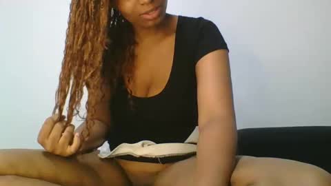 Snapshot of sexy__rhian chatting on 01-05-25, 06:35 sexy rhian online show from 01-05-25, 06:35