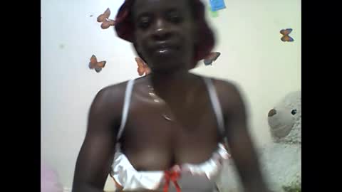 Snapshot of sexy_annbel chatting on 09-16-25, 11:00 Ann online show from 09-16-25, 11:00