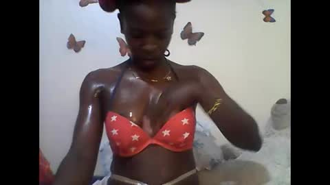 Snapshot of sexy_annbel chatting on 10-12-25, 10:36 Ann online show from 10-12-25, 10:36