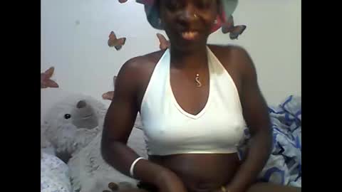 Snapshot of sexy_annbel chatting on 10-23-25, 12:32 Ann online show from 10-23-25, 12:32